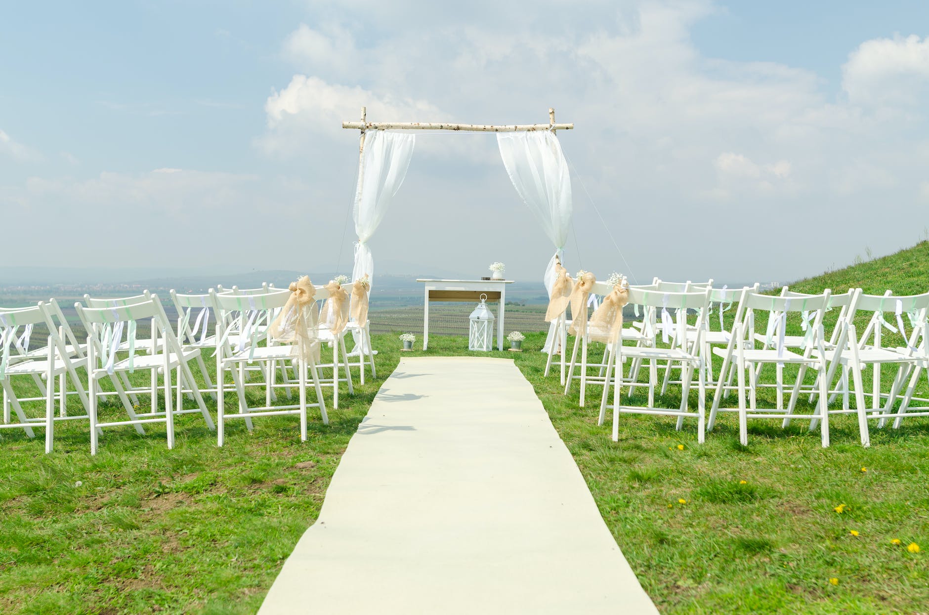 Tips for Selecting the Ideal Wedding Venue for Your Dream Ceremony