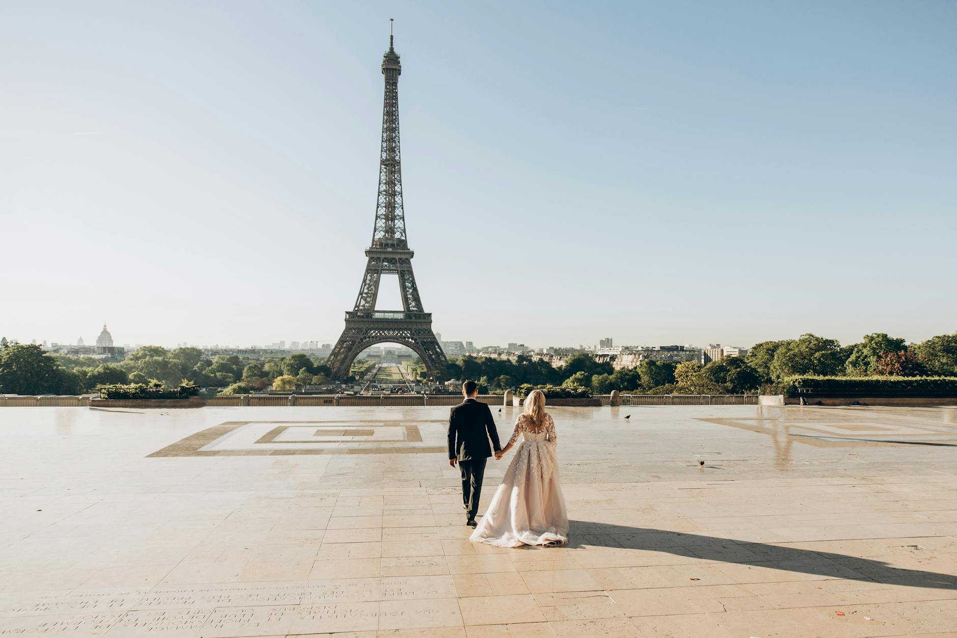 How to Plan a Destination Wedding